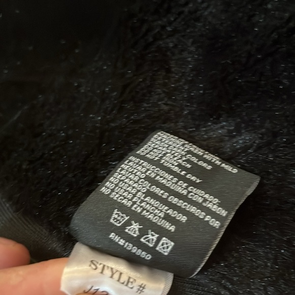 YMI Quilted Black and Tan Fur Lined Jacket Gold Accents - Picture 17 of 17